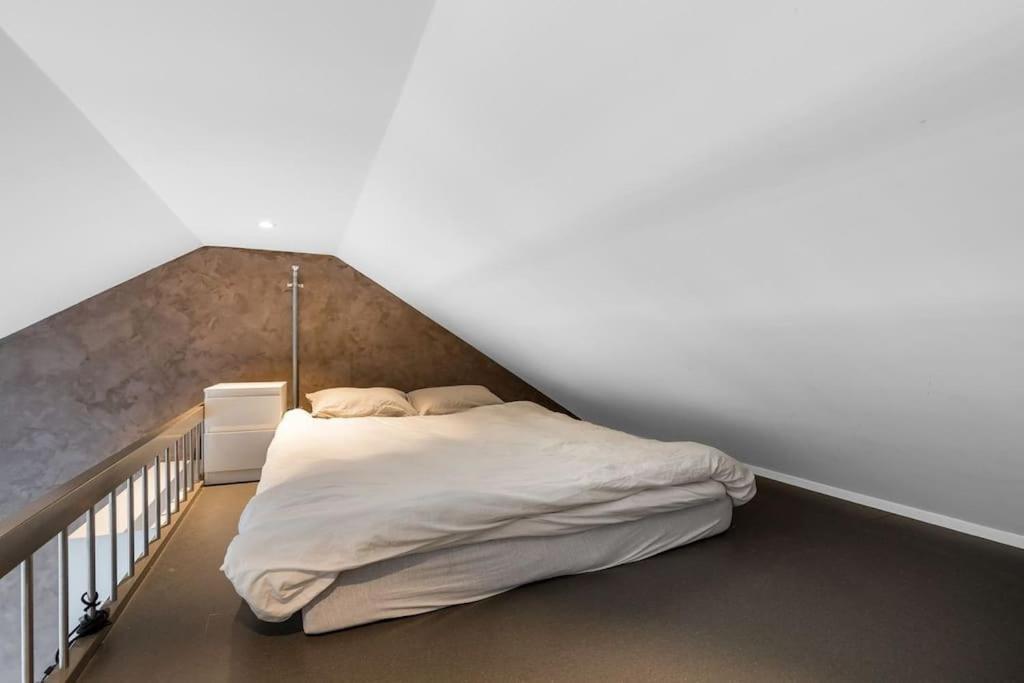 1-Roms Toppleilighet Pa Tangen/Bystranda Apartment คริสเตียนซานด์ ภายนอก รูปภาพ
